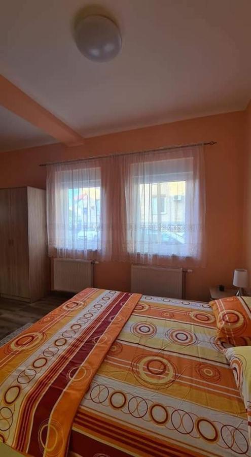 Ales Apartman Sombor Luaran gambar