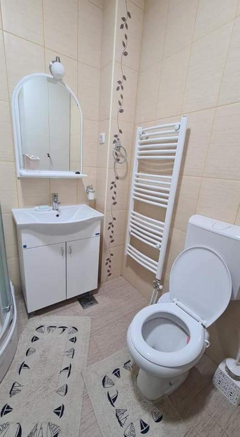 Ales Apartman Sombor Luaran gambar