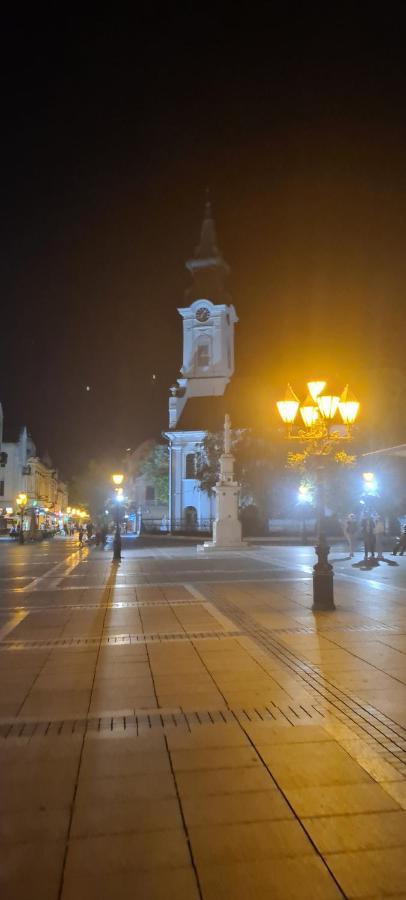 Ales Apartman Sombor Luaran gambar